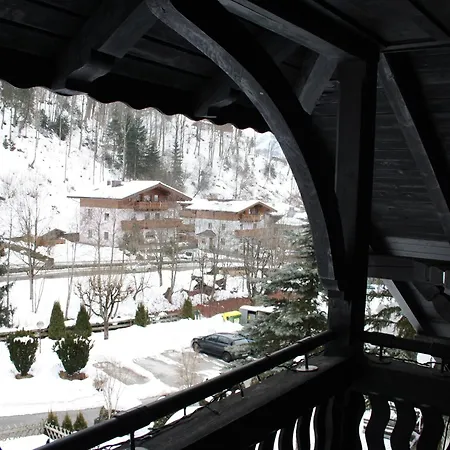 Villa Spacious In Zell Am Near Area Zell am See