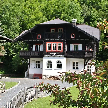 ヴィラ In Zell Am Near ツェル アム ゼー